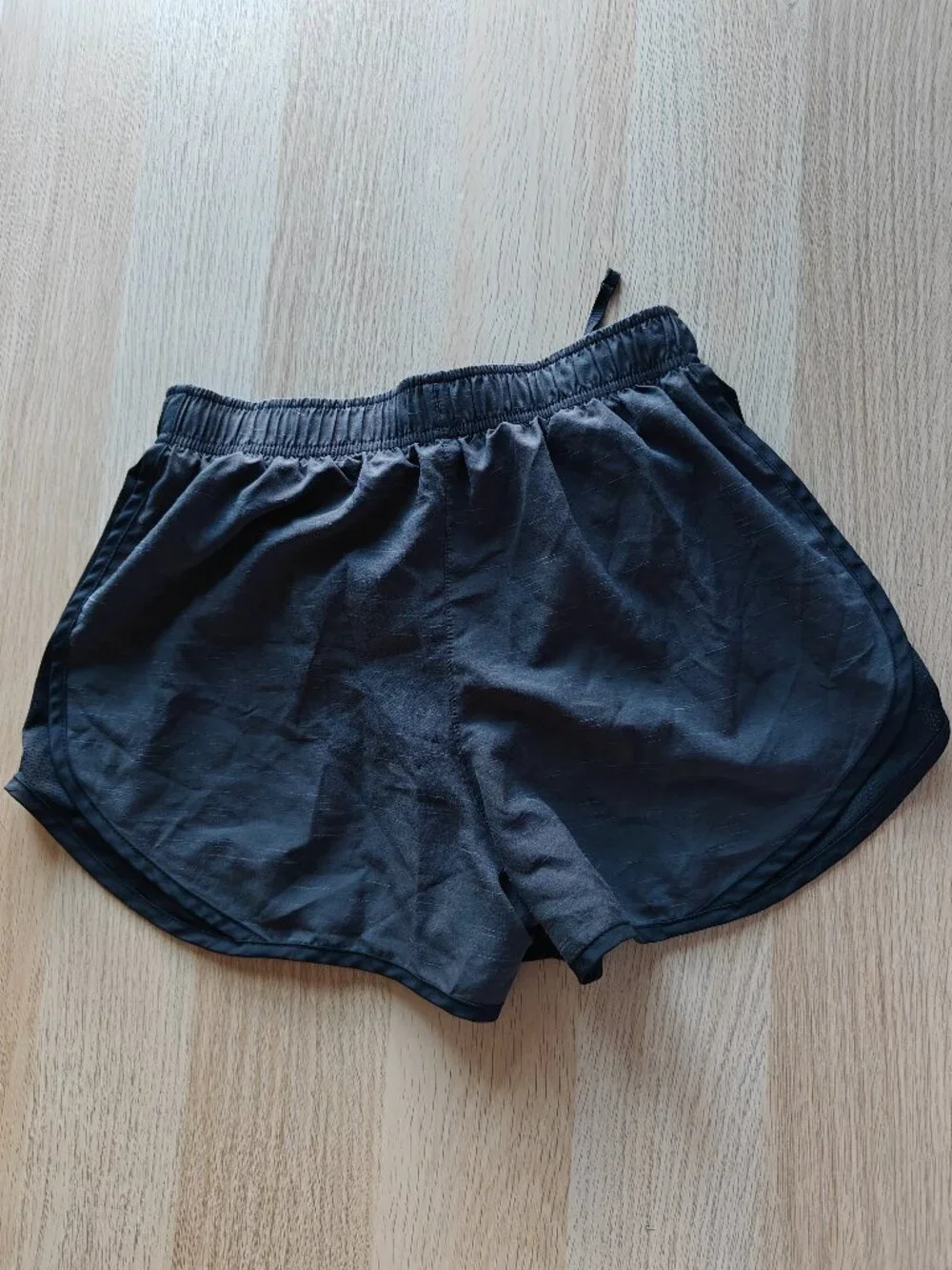 NIKE TEMPO DRI-FIT RUNNING SHORTS (SIZE SMALL)